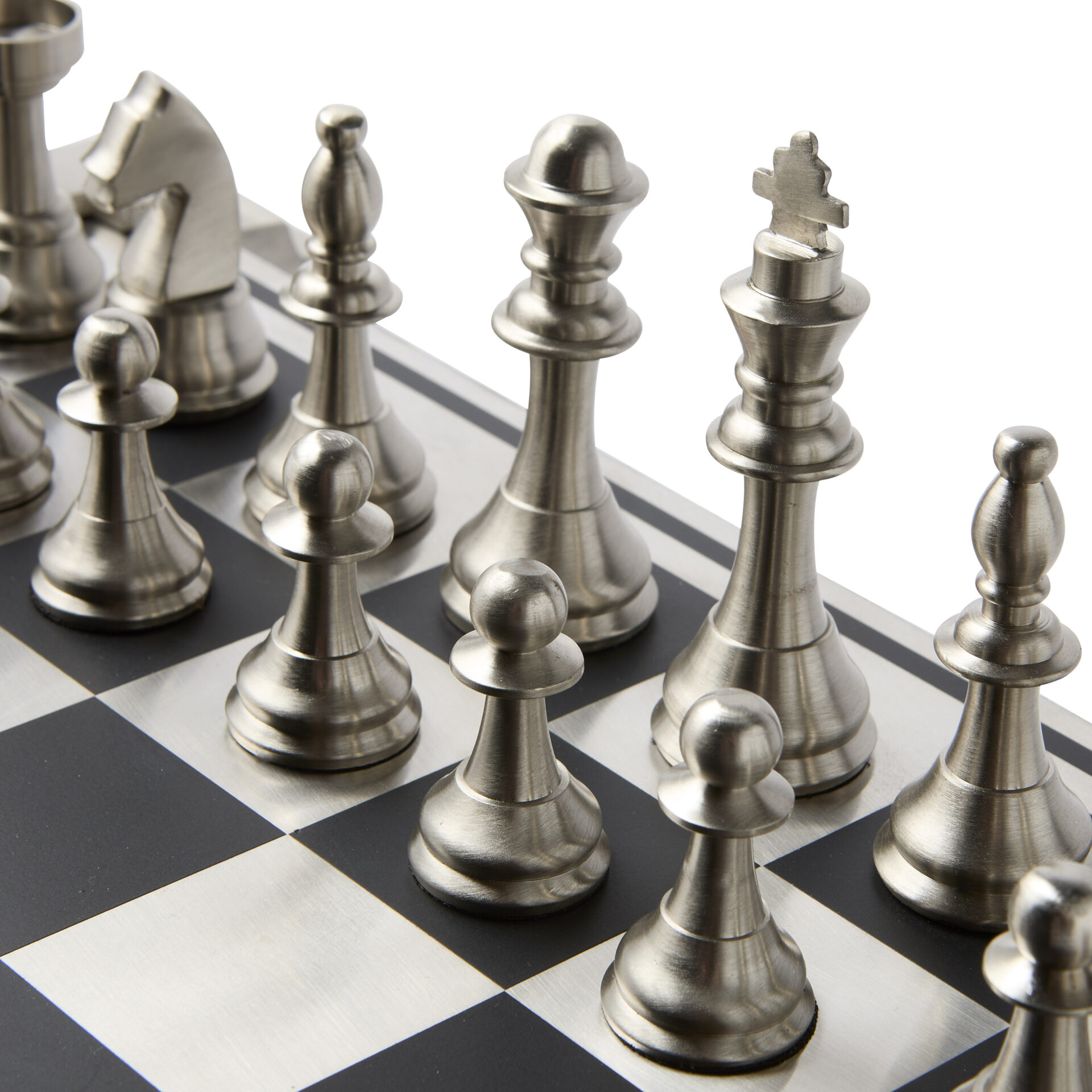 Moderna Chess Set - Image 4